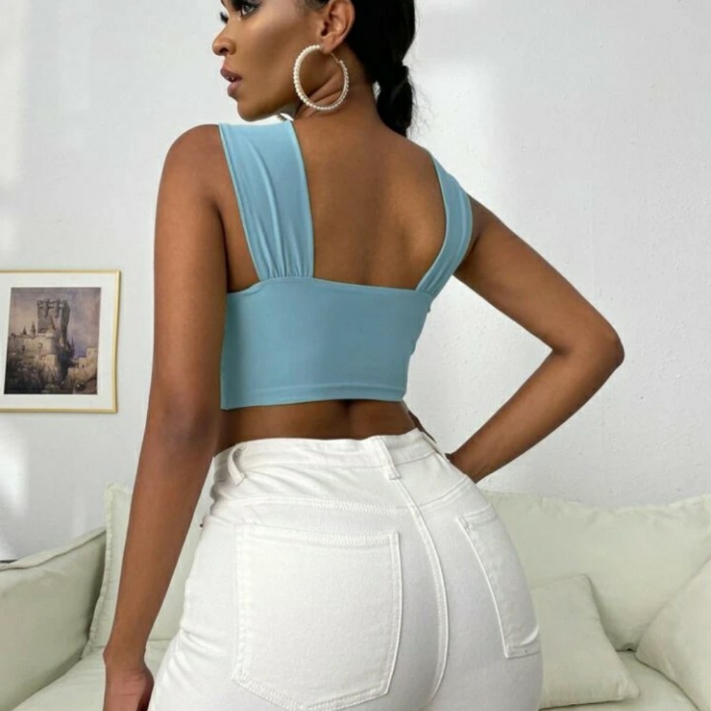 crop top - Picture 3 of 6